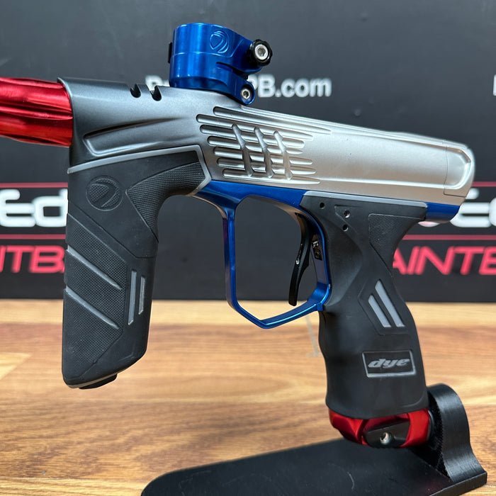 Pre Owned - Dye DSR+ Icon - Grey Silver Fade W/Blue and Red Parts