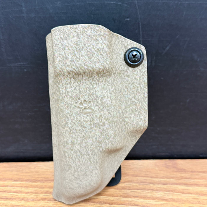 Pre Owned - Bear Tactical First Strike Pistol Single Mag Holder W/ Molle Straps - Tan