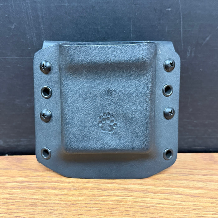 Pre Owned - Bear Tactical TMC Single Mag Holder W/ Molle Straps - Black