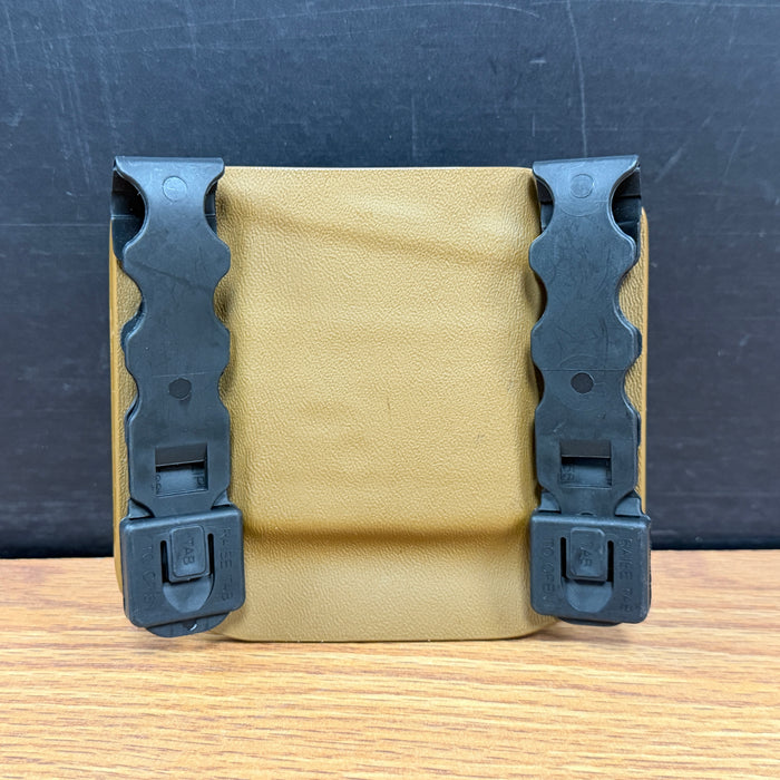 Pre Owned - Bear Tactical TMC Single Mag Holder W/ Molle Straps - Tan