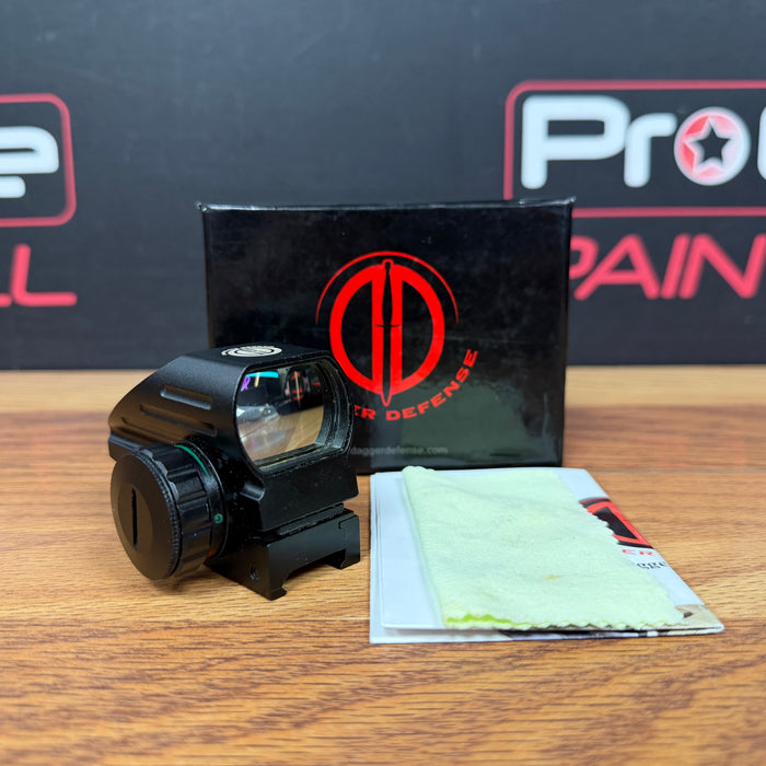 Pre Owned - Dagger Defense Red Green Reflex Sight - Black