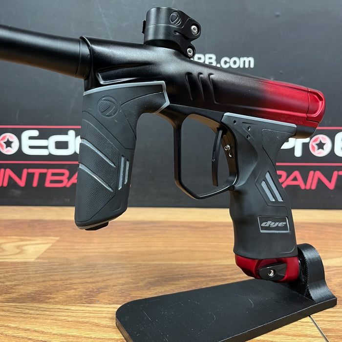 Pre Owned - Dye DSR+ - Black/Red Fade