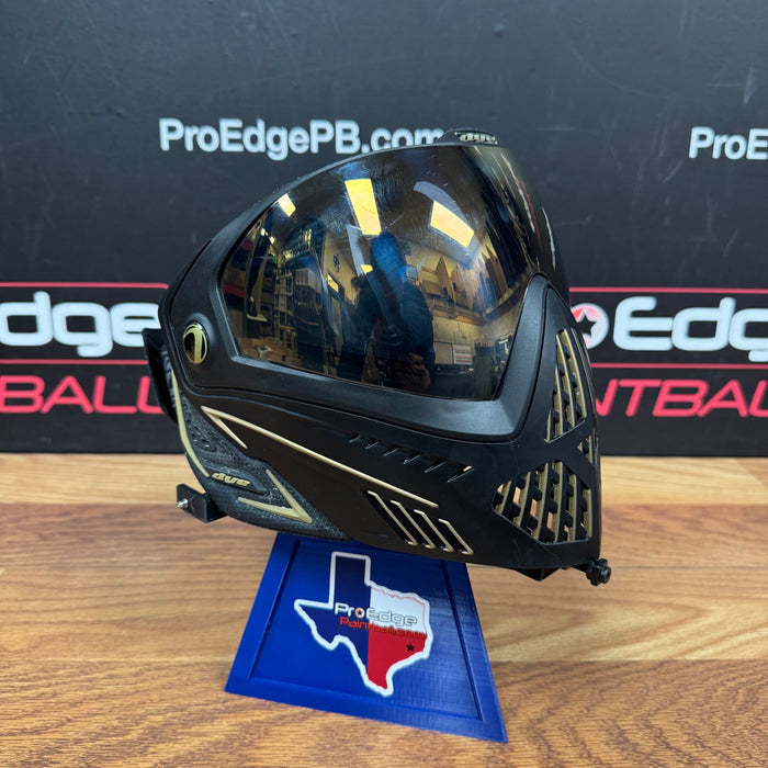 Pre Owned - Dye I5 Black/Gold