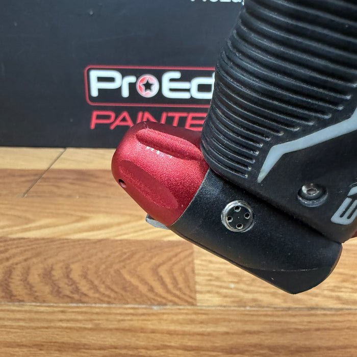 Pre Owned - Empire Axe 2.0 - Black Red