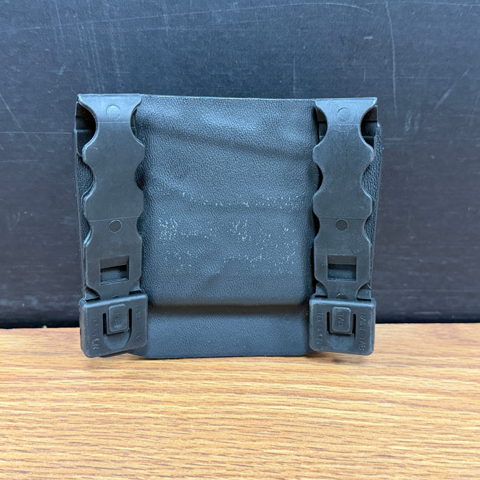 Pre Owned - Bear Tactical TMC Single Mag Holder W/ Molle Straps - Black