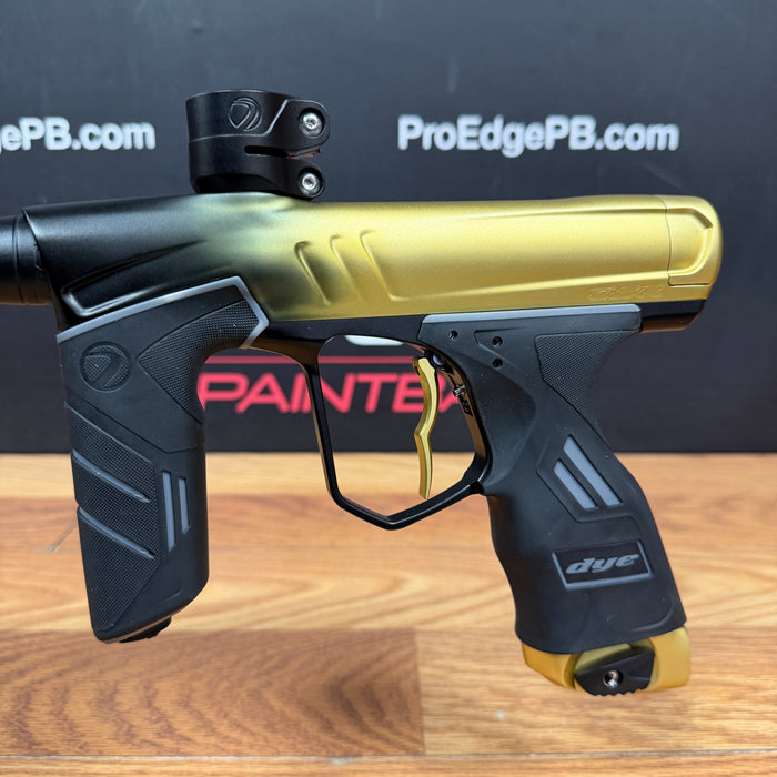 Pre Owned - Dye DSR+ - Black Gold Fade