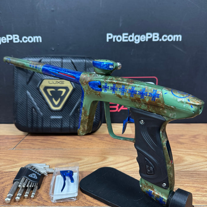 Pre Owned - Luxe TM40 - Camo Blue