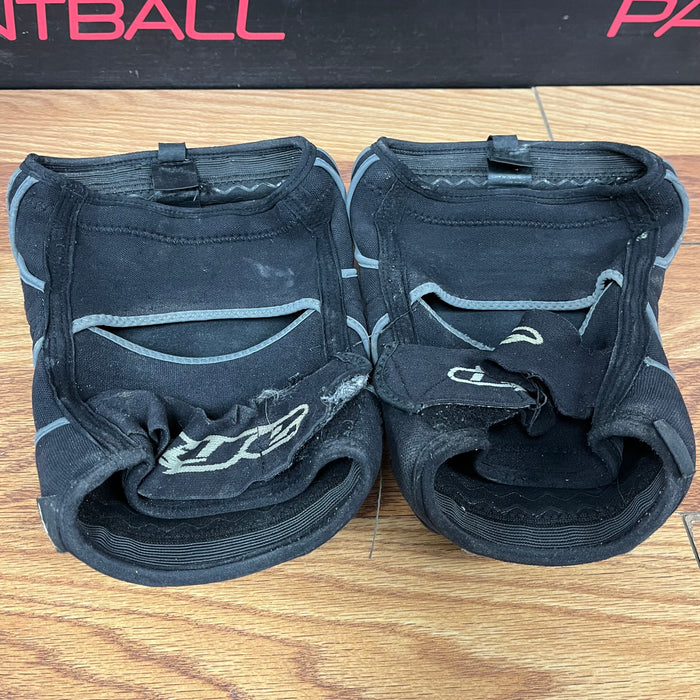 Pre Owned - Dye Knee Pads - XL