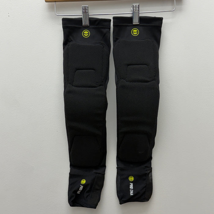 Pre Owned - Infamous Pro DNA Elbow Pads - Black - Medium