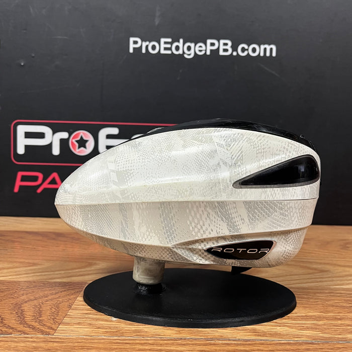 Pre Owned - Dye Rotor Hopper - Snow Cammo