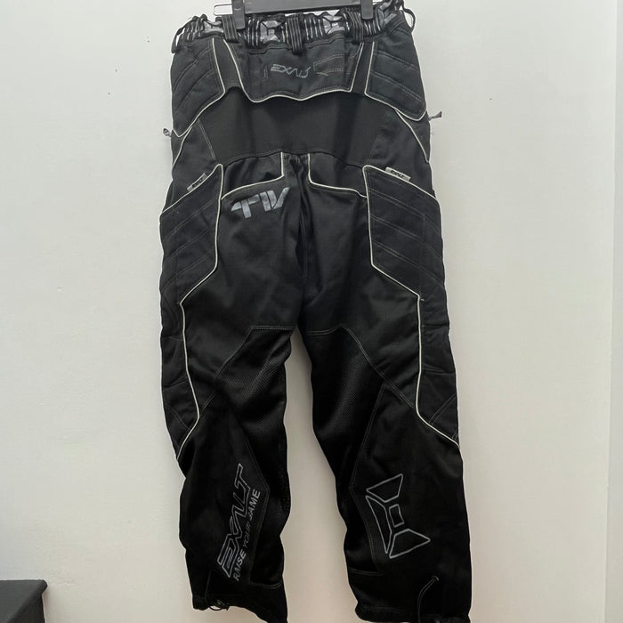 Pre Owned - Exalt TV Pro Pants - Medium