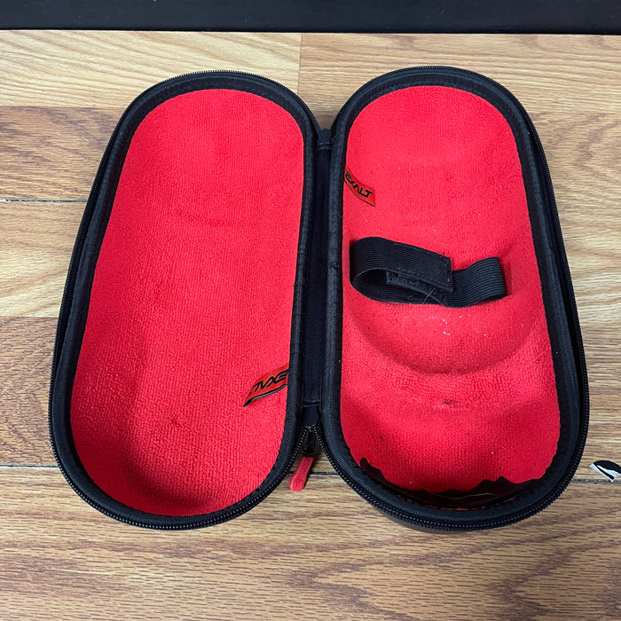 Pre Owned - Exalt Tank Case - Black/Red
