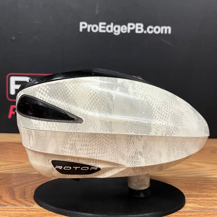 Pre Owned - Dye Rotor Hopper - Snow Cammo