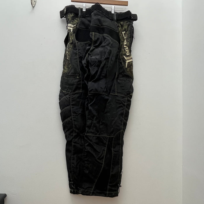 Pre Owned - Invert Pants - Camo Small