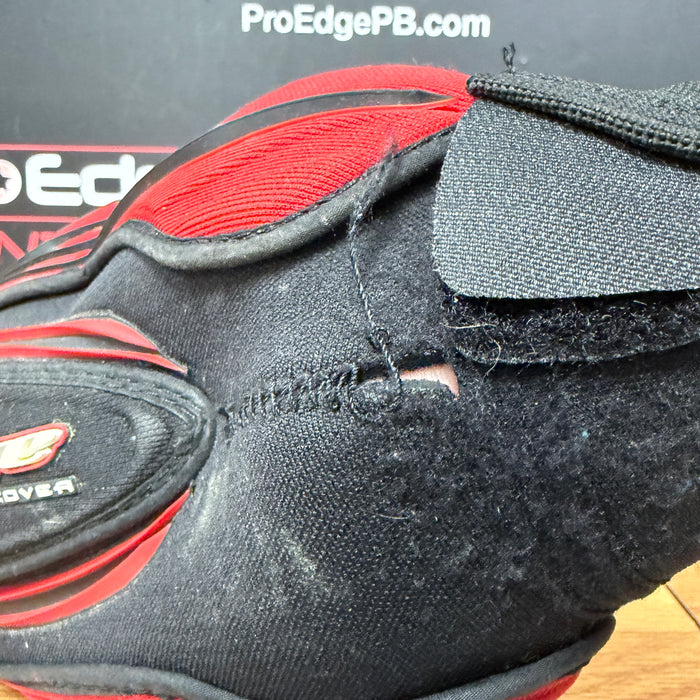 Pre Owned - Dye Tank Cover - Black Red